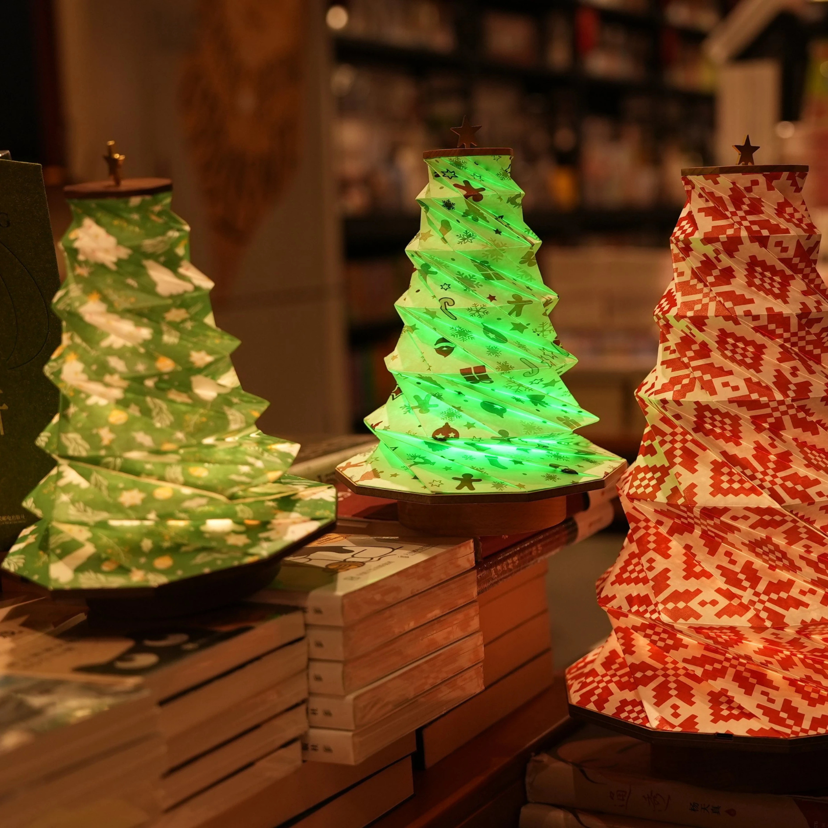 NEW Foldable Tree Lamp